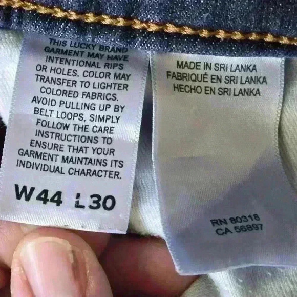 LUCKY BRAND mens size 44x30 jeans, excellent  condition - Picture 5 of 10